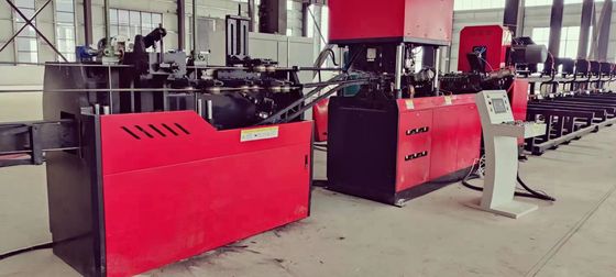 ≤ 18000KG เครื่องปั่นท่อสแควร์ที่มีวัสดุปั่น วาล์วสไลด์เรบาร์
